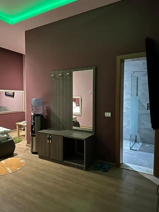 Hotel Gjuta Farke e Madhe 4*,