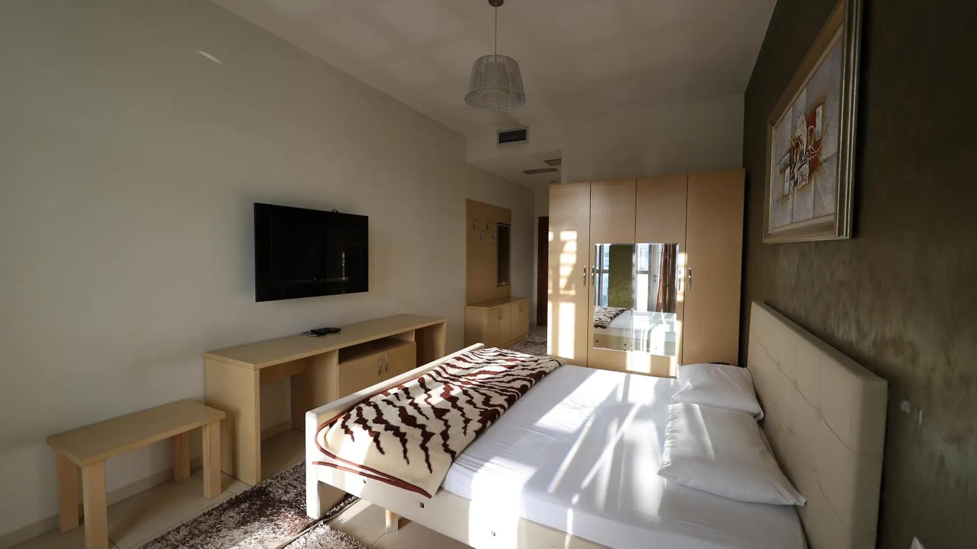 Hotel Gjuta Farke e Madhe 4*,